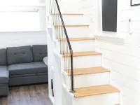 Moonbase Tiny Home - Io Hotel di Merrill