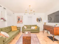 Modern Downtown Living-Appleton Hotels in Appleton
