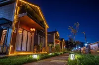 Poison Garden Suite & Spa