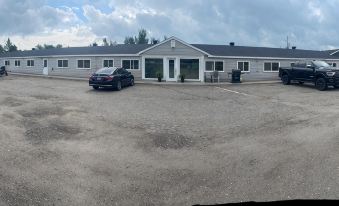 Timber Wolf Inn Motel