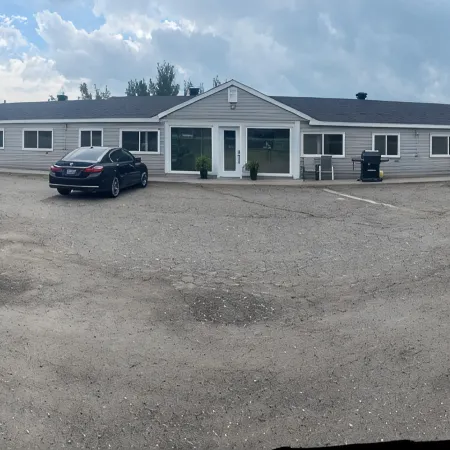 Timber Wolf Inn Motel