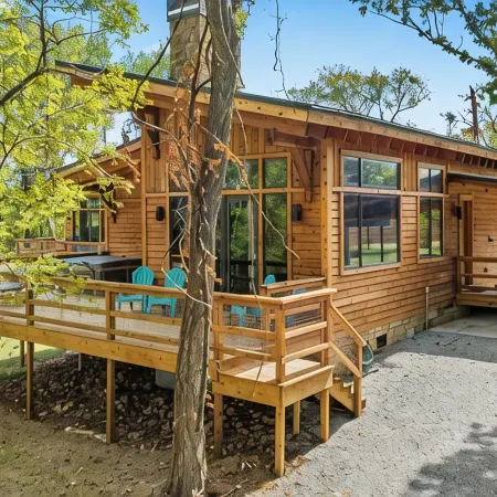 Twin Retreat Cabin 1: Hot Tub, Fire Pit, Golf Shangri La, Boat Grand Lake