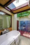 Meghauli Serai Chitwan National Park - A Taj Safari Lodge - Hot Tub