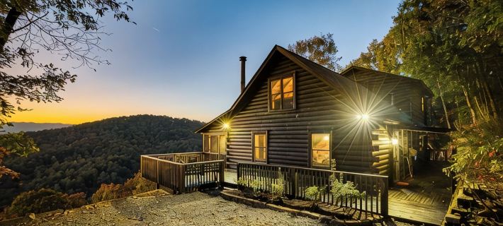 Best Sunset Views in Blue Ridge w/ Paved Roads and Outdoor Deck Addition ギルマーのホテル