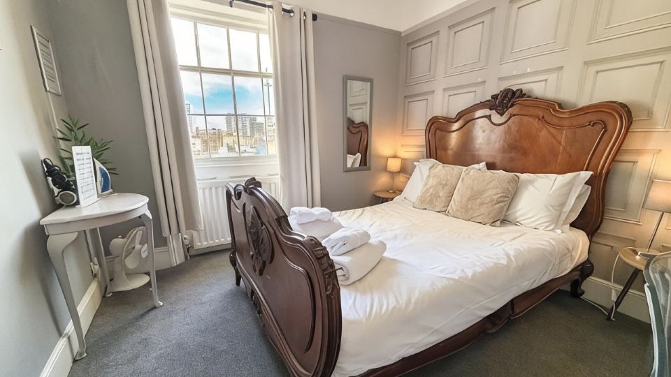 V Rooms Brunswick Square