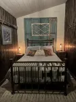 Camp Makwa 3-Bed 3-Bath Nostalgic Cabin in Harshaw