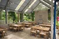 HeHa Waterfall Suites & Camping Ground - Breakfast