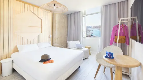 Hôtel Life Marseille VP - Vieux Port - breakfast
