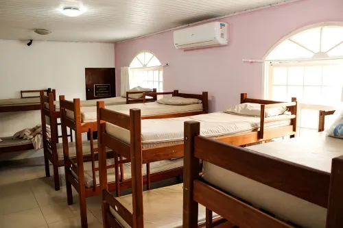 Hostel Leal Loyalty - Hostels