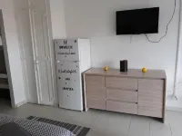 Diamond Beachfront Studio - Homestays