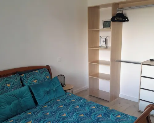 Maison Neuve, 400m de la Plage, 500m du Bourg, Location à la Semaine, Hotels in Santec