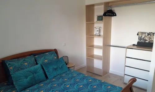 Maison Neuve, 400m de la Plage, 500m du Bourg, Location à la Semaine,