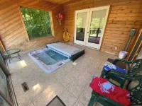 Cozy retreat in Old Timberline close to great hiking and skiing. Pet Friendly! - Chalets