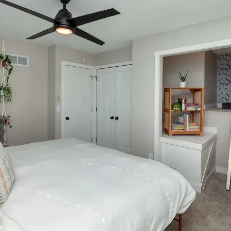 Modern Boho Townhome w/Hidden Reading Nook Near Downtown Des Moines!