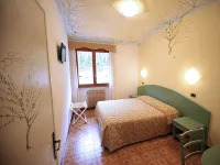 La Favorita Apricale B&B & Ristorante - Bãi đậu xe