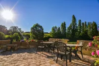 La Closerie de Fronsac - Guest houses