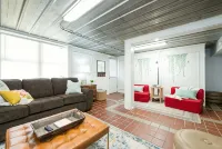 Downtown Hideaway on trendy Denton square - 2-stjärniga