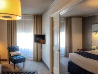 Warwick San Francisco Hotels near Sunset District