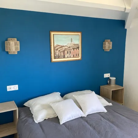 Duplex terrace with sea view 3 minutes' walk from the most beautiful beaches