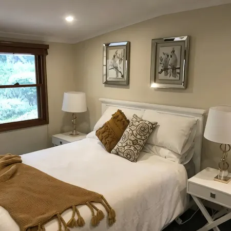 Martha's ......... Your hideaway in the highlands.