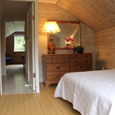 Creekbanks Cottage - a nature-lover's retreat
