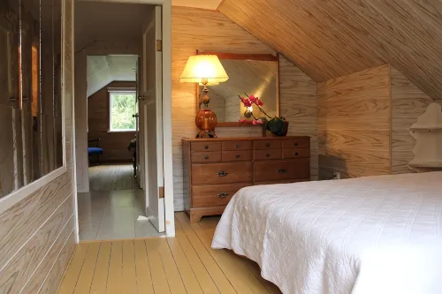 Creekbanks Cottage - a nature-lover's retreat - 3-Star