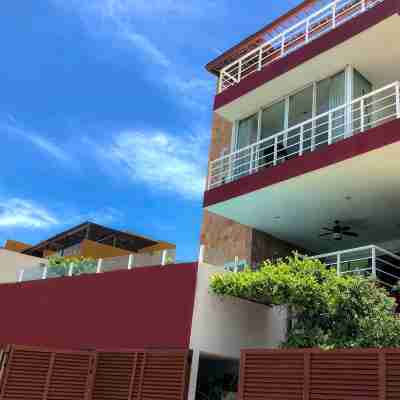 "Fall" into Paradise..Special Rates-Oceanfront-Private Pool, 4,000 sq. ft. Home Hotel Exterior