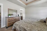 3-bedroom house in brilliant Twin Falls with AC, WiFi - 4-Star