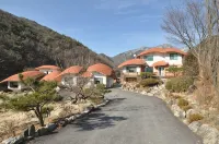 Boeun Songnisan Way to Cheonwangbong Pension - Homestays