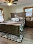 Private Cottage on Manistee Lake with beautiful lake views and sunsets. - 4 stjerner
