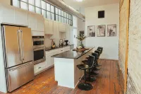Large Condo in the heart of GR - 4-Star