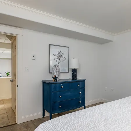 Walk to Town, Riverfront Retreat & Beach Pass