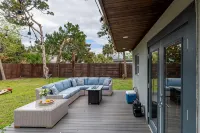 Jax Beach Paradise – Walk to Beach, Bikes Included, and Pet Friendly! - de playa