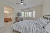 ☀Cheerful Family Getaway ~ Large & Sunny Backyard☀ - Kitchens