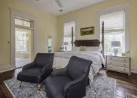 Belle Terre Mansion - Remodeled Pre-Civil War- Contemporary. Southern. History. - 4-Star