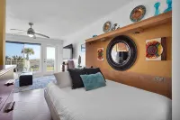 FUN IN THE SUN!!!! - BEACH FRONT- Close to Mayo Clinic - Condos