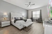CLOSE TO DISNEY / FREE SHUTTLE / PRIVATE POOL AND SPA - ヴィラ