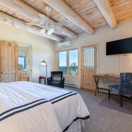 Charming Santa Fe Adobe Home 2 BR w/Elevated Views