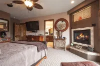 Deer Valley and Mayflower Resort Ski & Lake Home Page - 4-Star