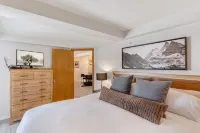 Ski-In/Ski-Out 1 BD Modern Luxury Slopeside Retreat - 4 tähden