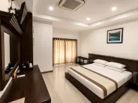 Rajarata Hotel - С бассейном