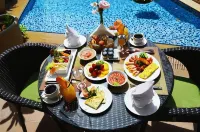 Vivienda Hotel Villas, Granada - สระว่ายน้ำส่วนตัว