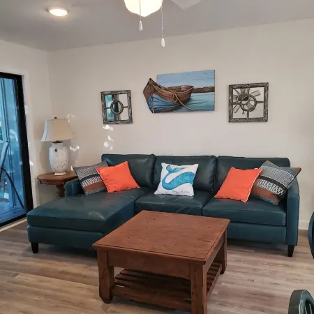 2/2 condo daphne Al.