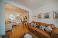 Cotswolds / 2BD / 1 Bath / Garden / City Centre - 4-Star