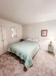 Cozy up in this private bungalow in the trees close to trailheads & shopping - 3-Star