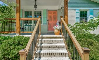 Bright & Cheery Bungalow - Mins to Downtwn Fort Mill