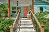 Bright & Cheery Bungalow - Mins to Downtwn Fort Mill - Wifi