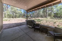 Spacious family friendly home, close to Grand Canyon, GC railroad and Rt66 - 4-Star