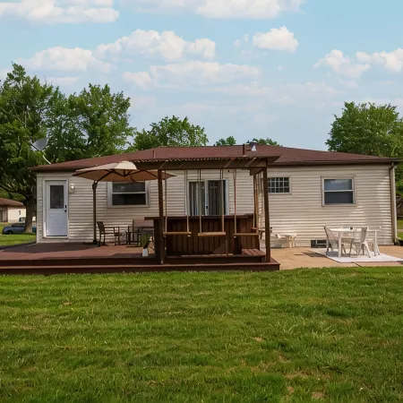 Barcade and rope swing bar, 5 minutes from The Avalon Grand Resort and Golf! Ξενοδοχεία στην πόλη Trumbull County