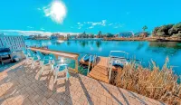 Waterfront Home - GameRoom / Saltwater Pool / Tropical Sunsets / Fish / Swim - 부티크